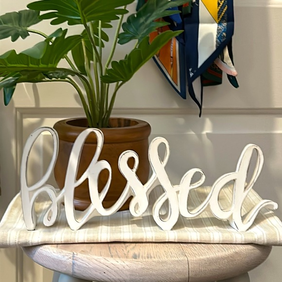 Old Lucketts Antiques Other - Blessed sign, beautiful home decor!